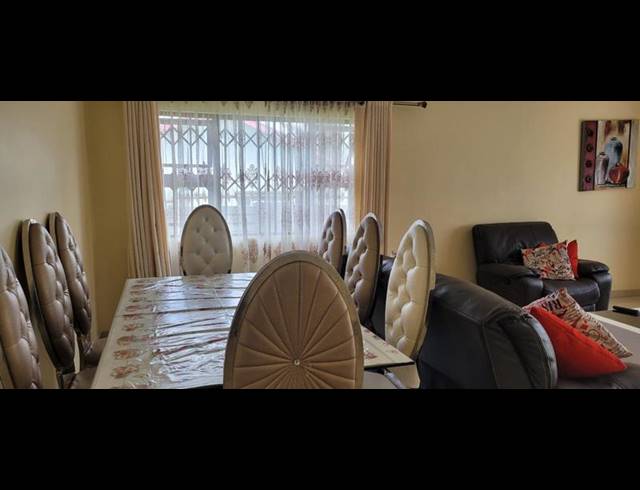 3 BEDROOM HOUSE FOR SALE IN FLORENTIA